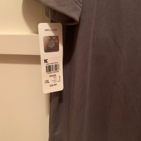 NWT Chicago Bears Tee - Picture 6 of 6